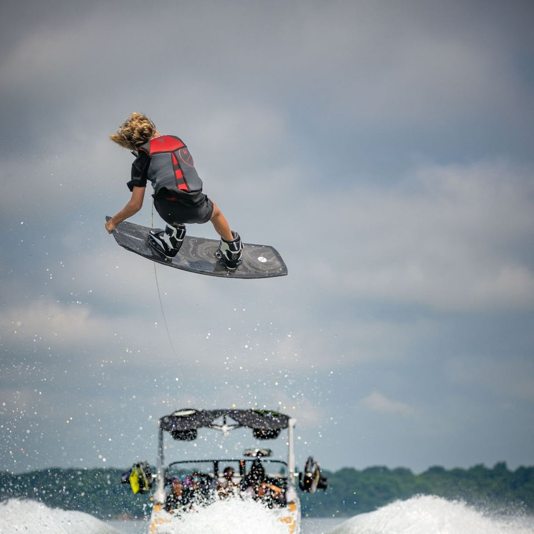 Hyperlite Cryptic w/Formula Wakeboard Package 2024