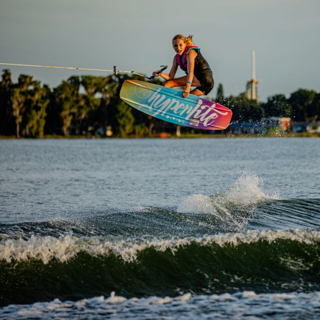 Hyperlite Divine Wakeboard 2025