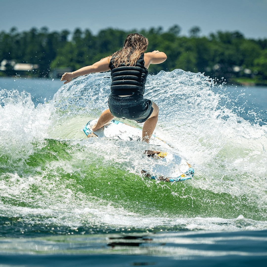 Hyperlite Good Daze Wakesurf Board 2024