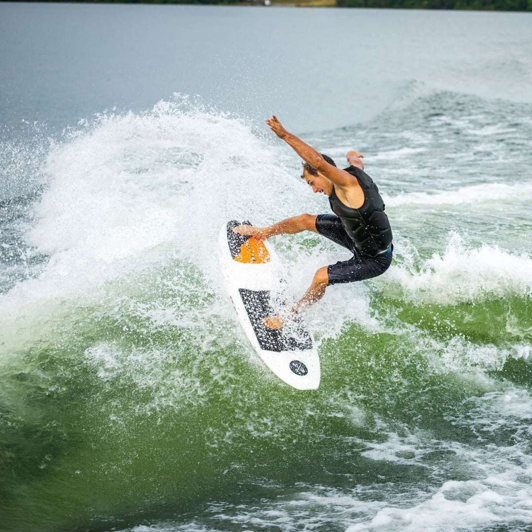 hyperlite-lobo-wakesurf-board-
