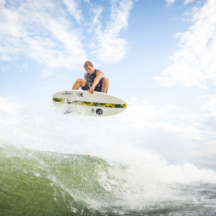 hyperlite-lobo-wakesurf-board-