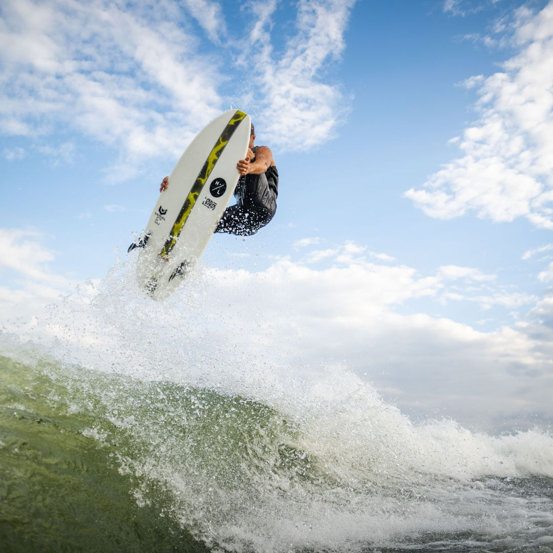 ウェイクサーフィン4.4　ボートサーフィンhyperlite Lobo 2025 ウェイクサーフィン4.4ボートサーフィンhyperlite Lobo 2025