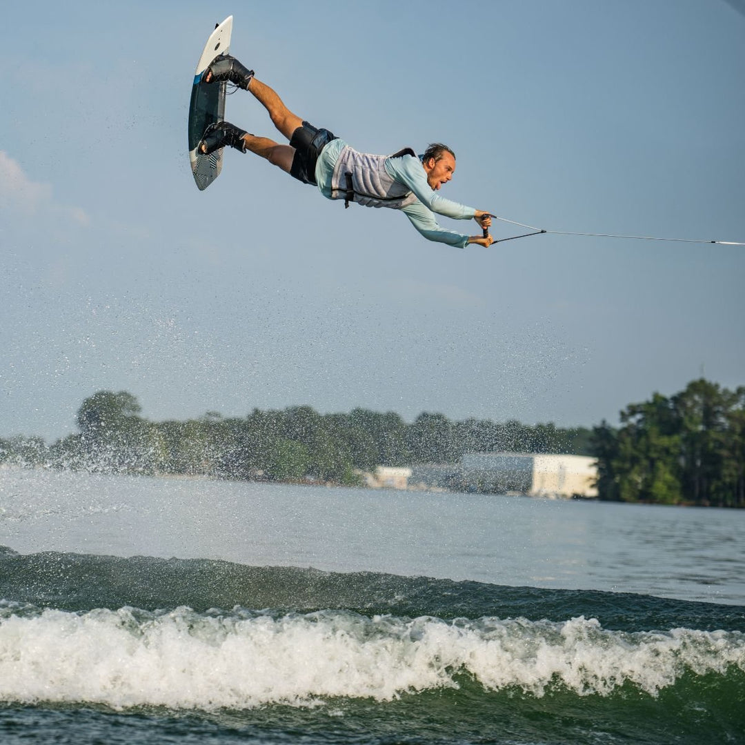 Hyperlite Motive Wakeboard 2024 - BoardCo